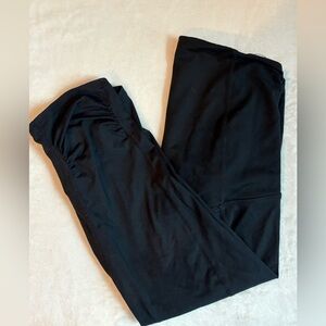 Ingrid & Isabel Classic Black maternity Leggings